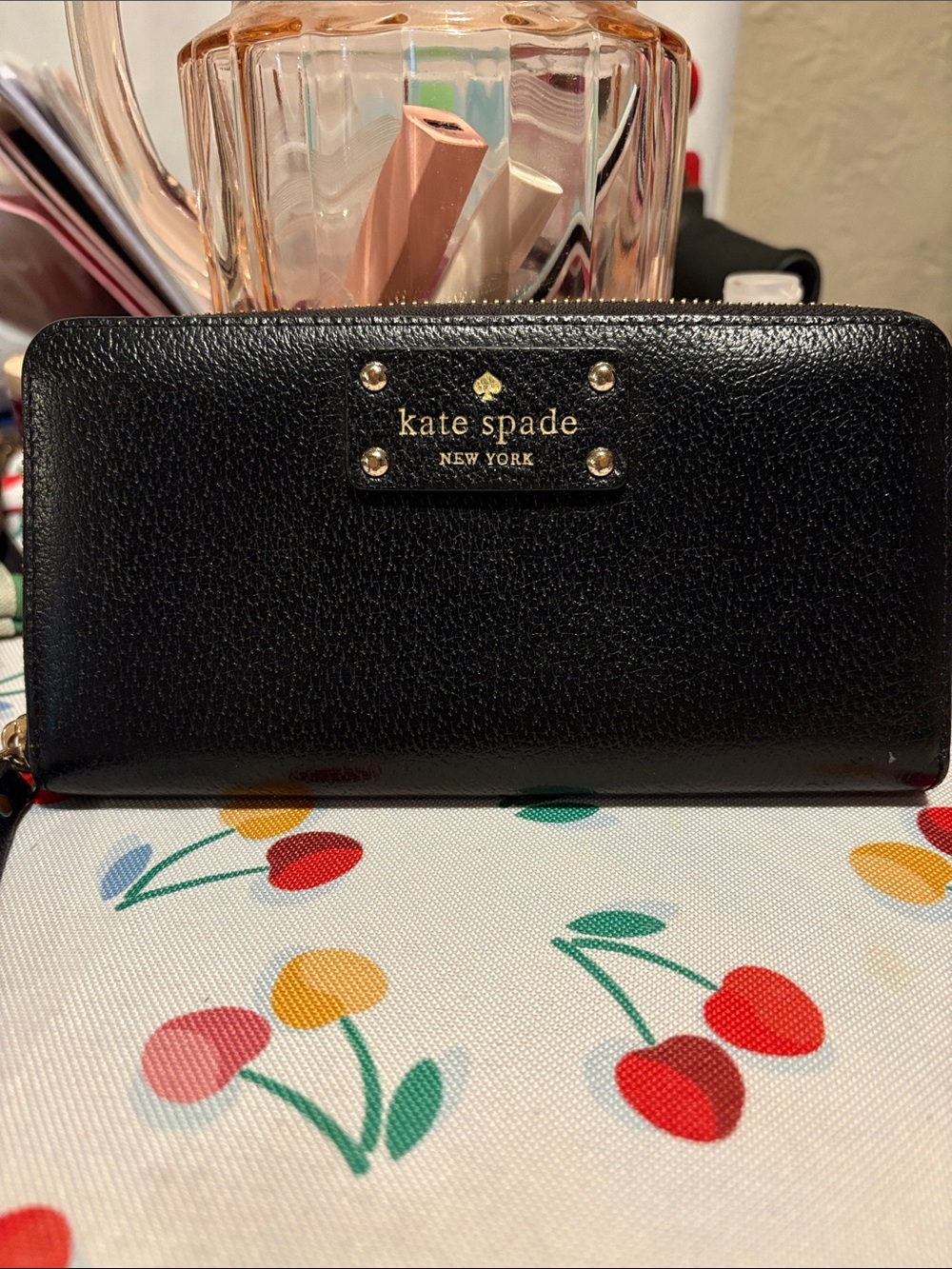 kate spade Black Pebbled Leather Continental Zip Wallet with Gold Logo EUC!